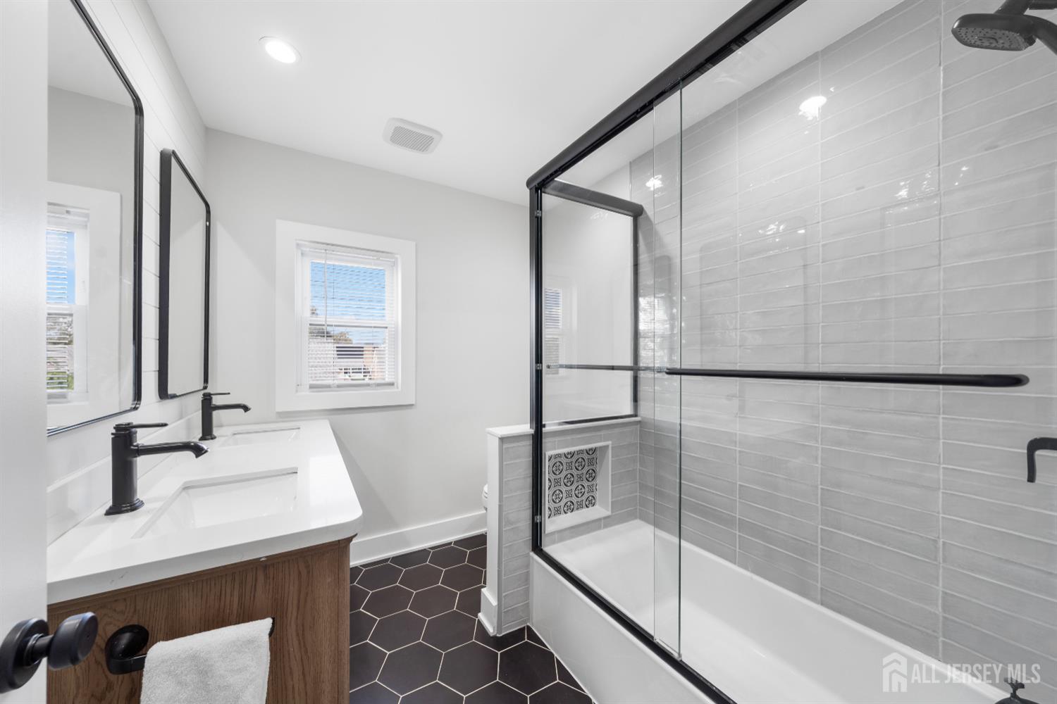 152 Bunns Lane, Woodbridge Proper