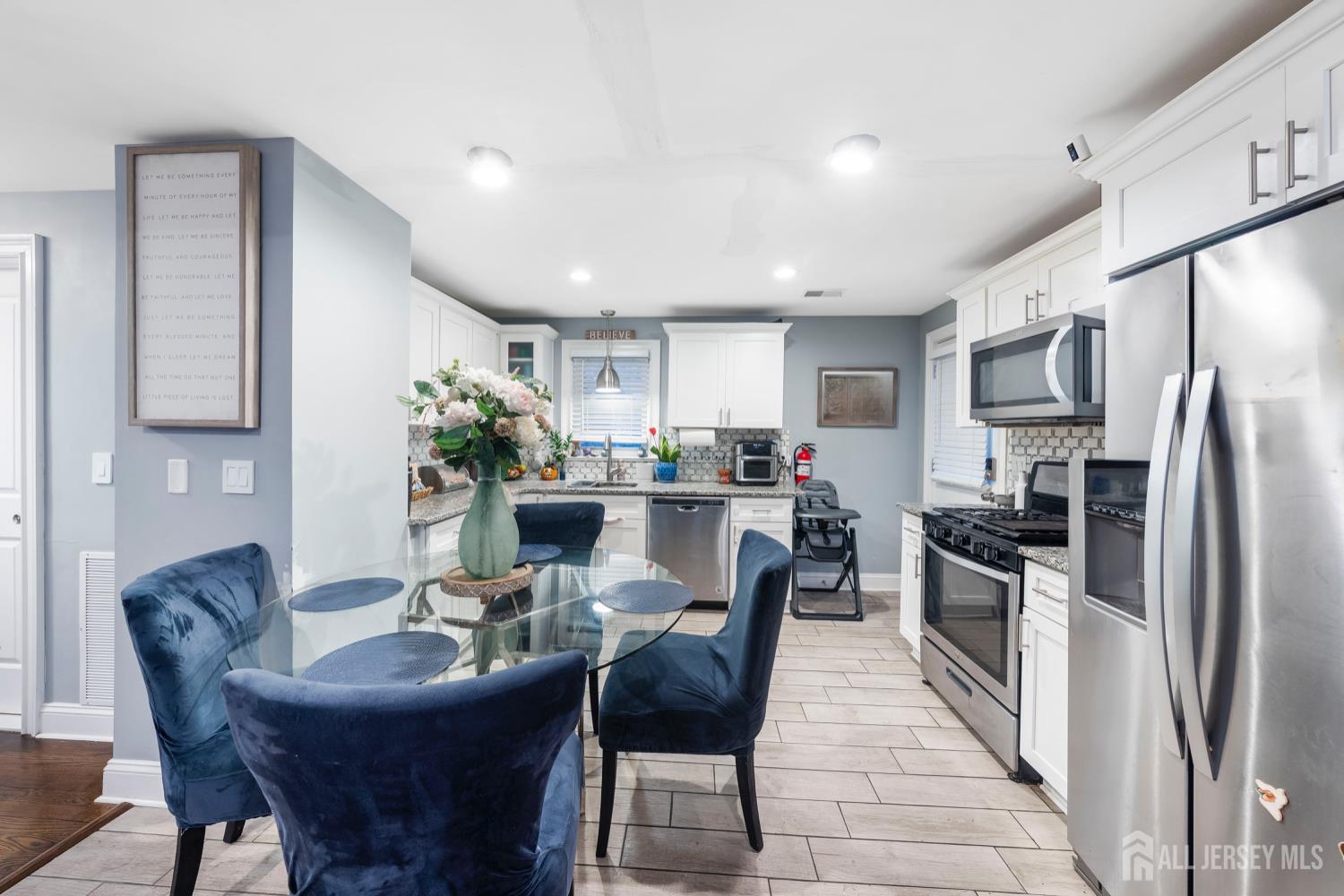 1305 Sunnyside Place # 09