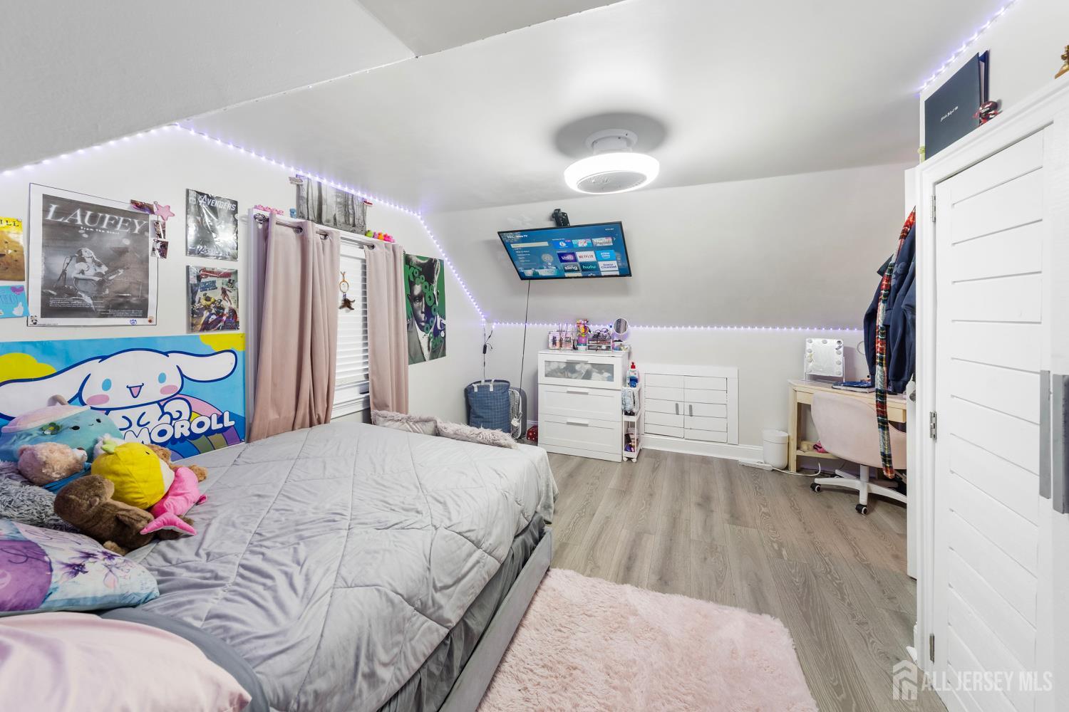 1305 Sunnyside Place # 09