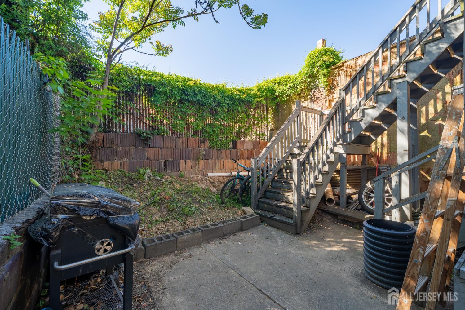 409 Ogden Place