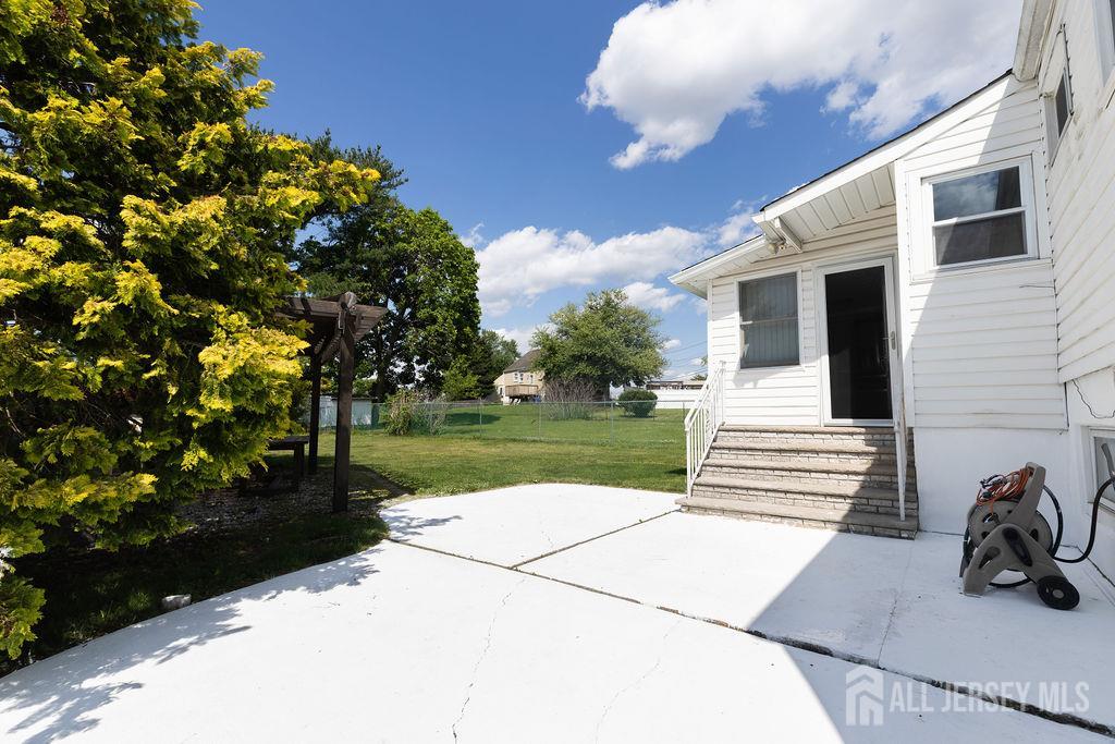 19 Jonquil Circle