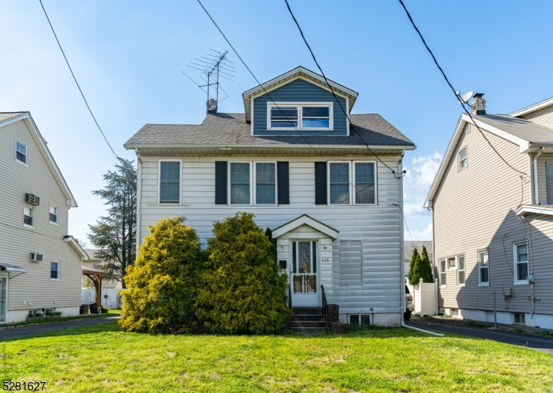 928 Caldwell Ave