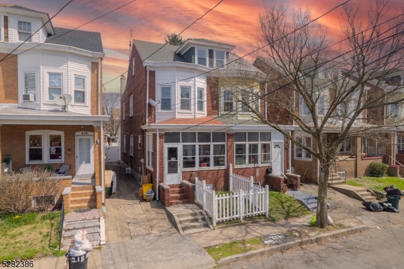 218 Virginia Ave