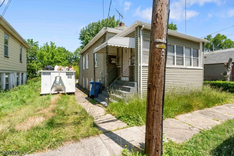 28 Wedgewood Ave