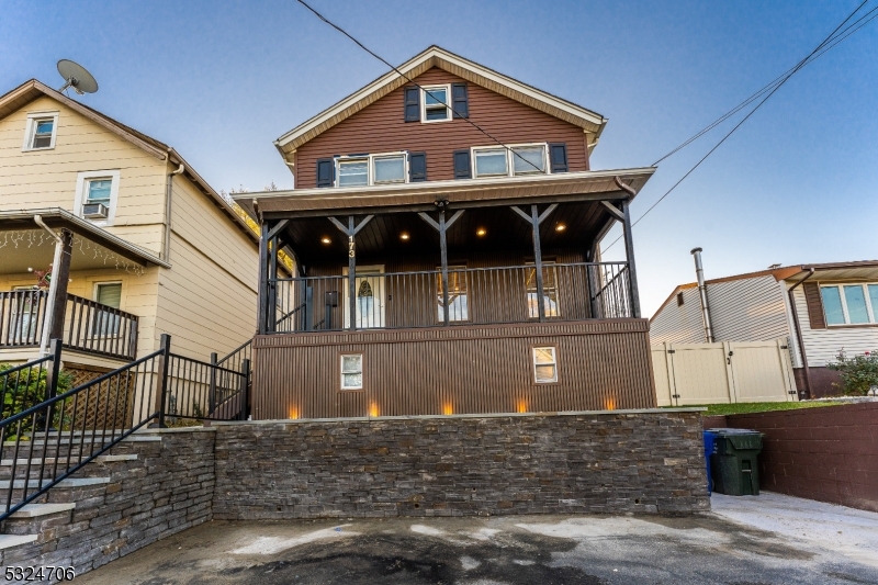 173 Fulton St