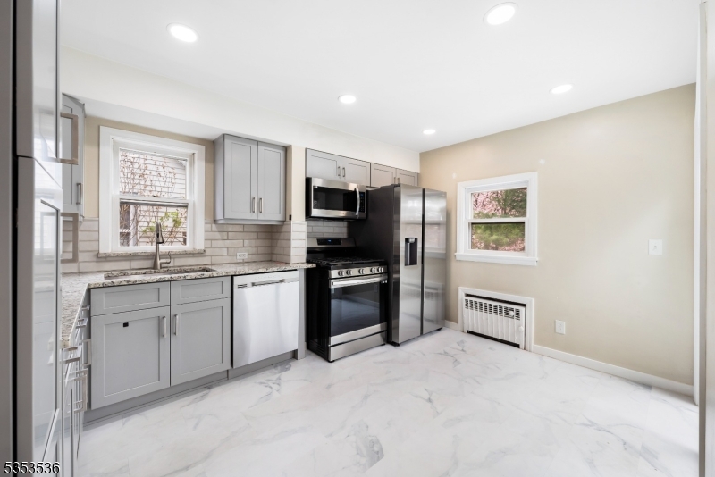7 Park Dr