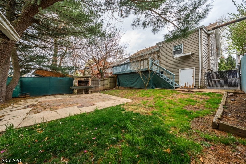 7 Park Dr