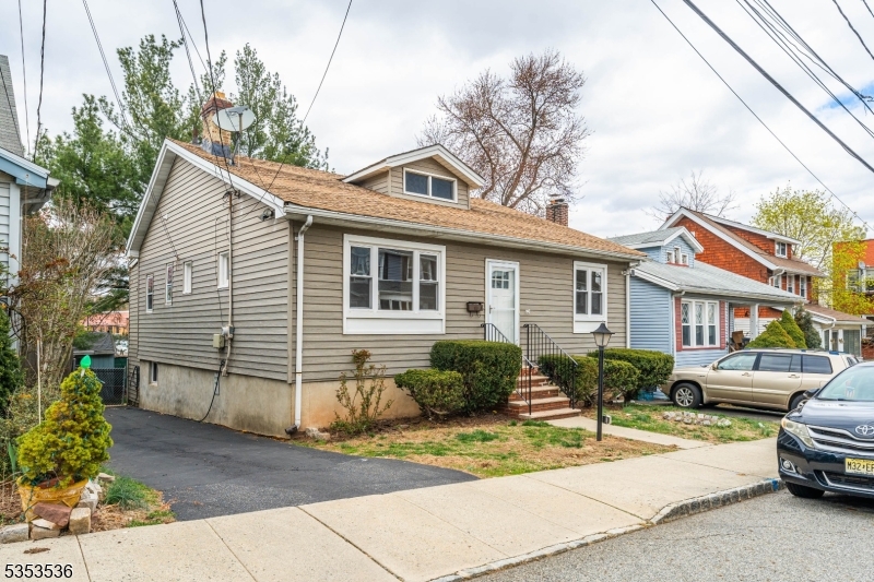 7 Park Dr