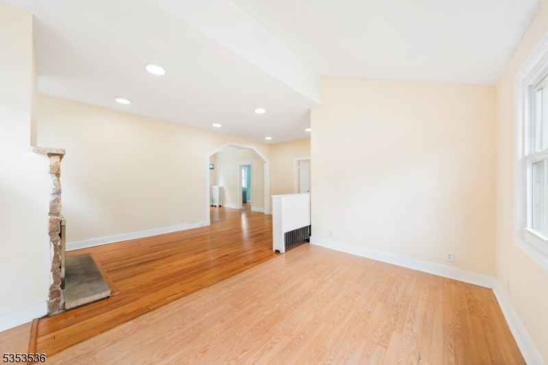 7 Park Dr
