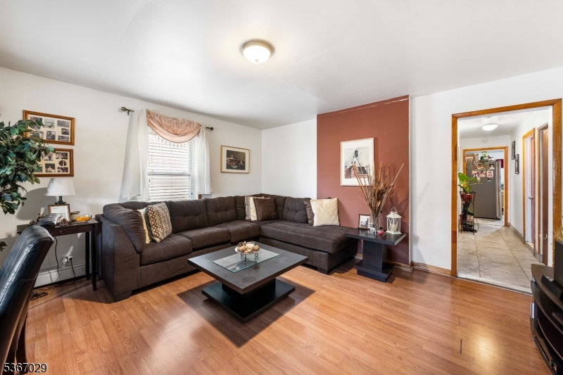 526 Jackson Ave