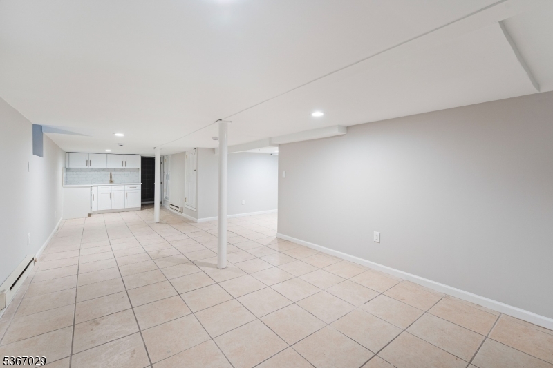 526 Jackson Ave