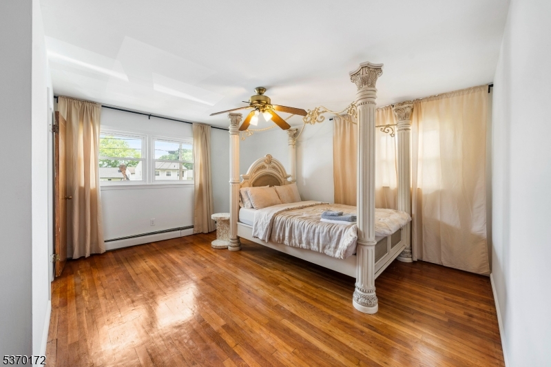 2851 Debra Way