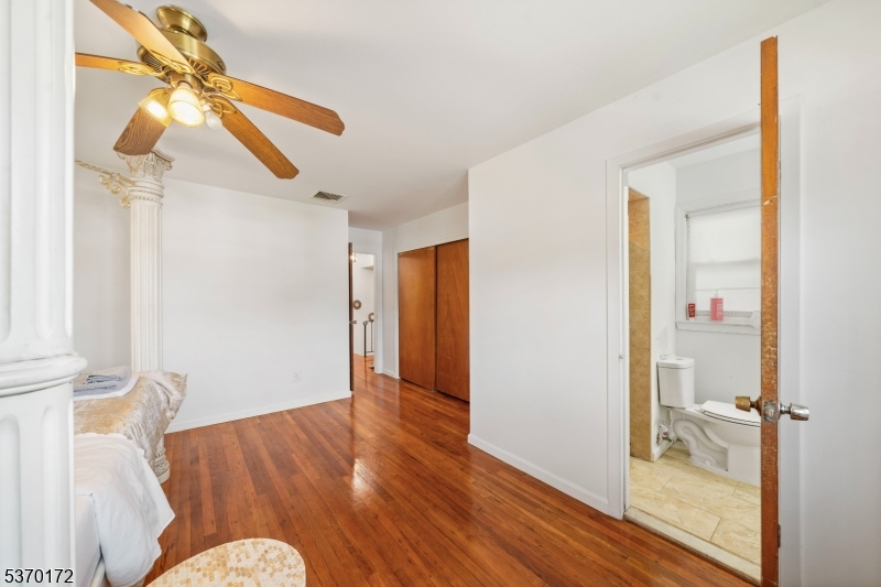 2851 Debra Way