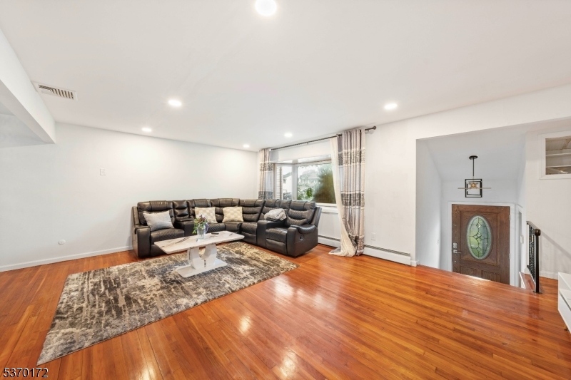 2851 Debra Way