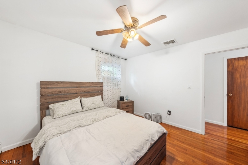 2851 Debra Way