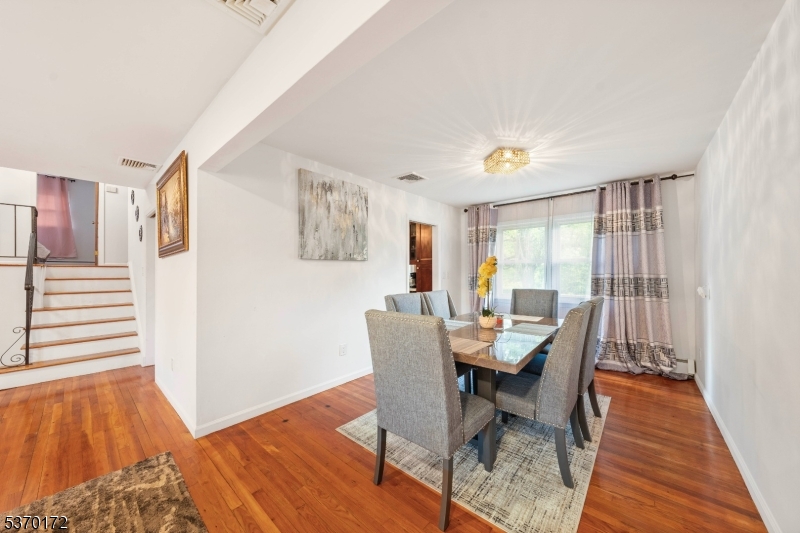 2851 Debra Way