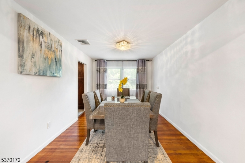 2851 Debra Way