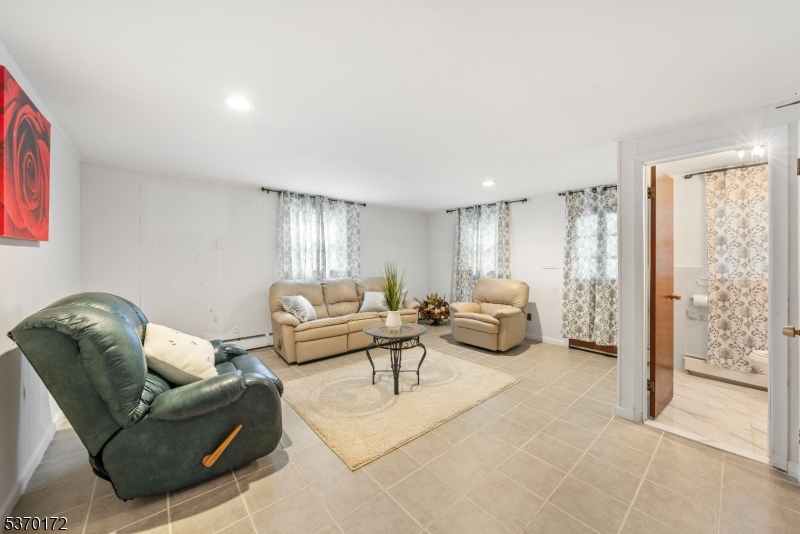2851 Debra Way