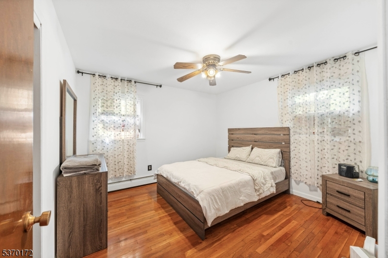 2851 Debra Way