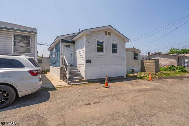 15 Spruce St