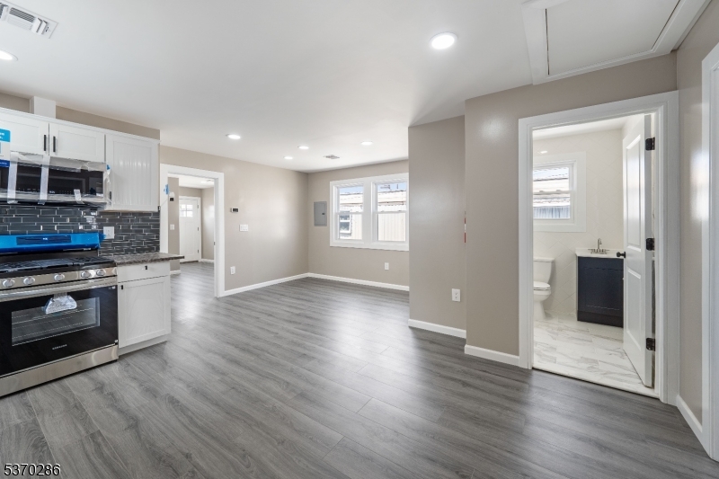 15 Spruce St