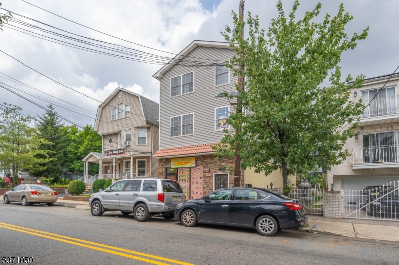 715 Summer St 2