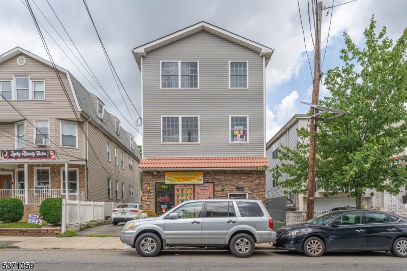 715 Summer St 2