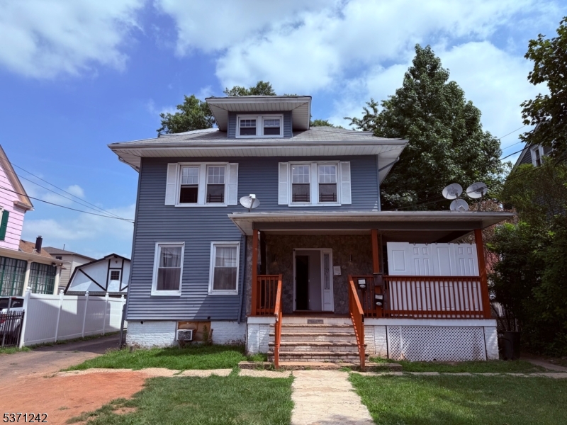 1327 North Ave