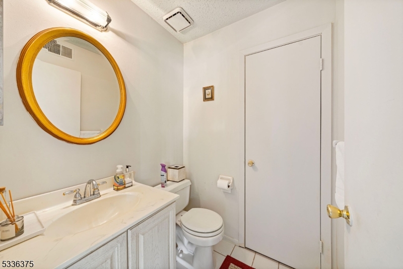253 Nebula Rd