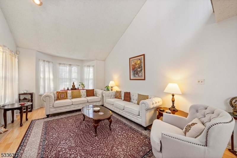 253 Nebula Rd