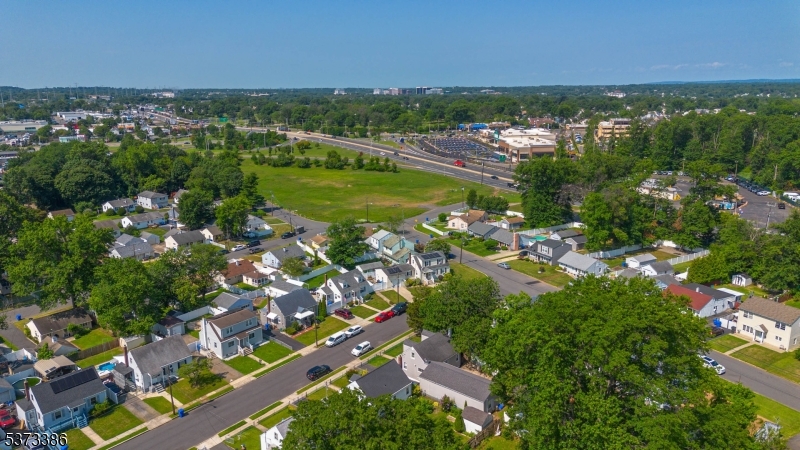 407 Alden Rd