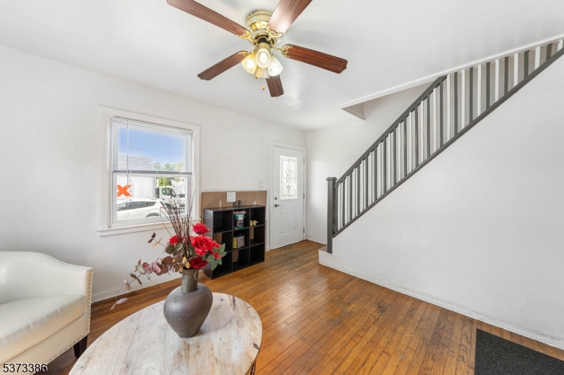 407 Alden Rd