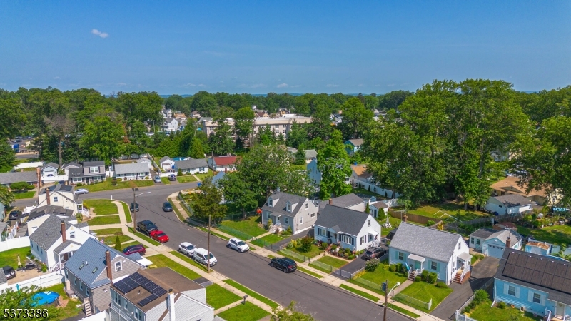407 Alden Rd