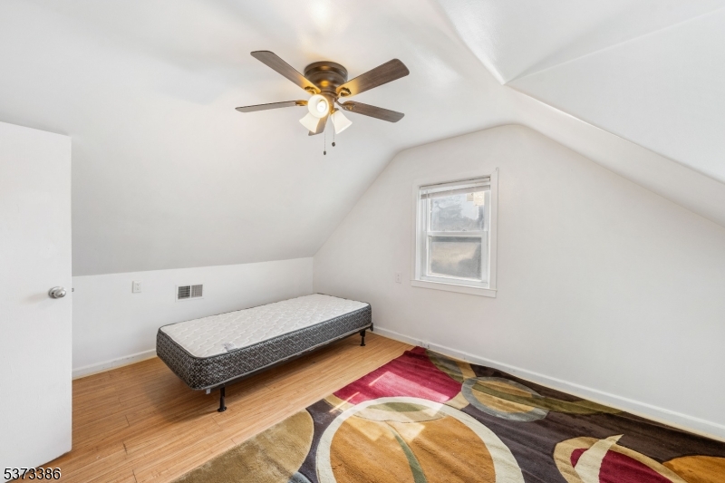 407 Alden Rd