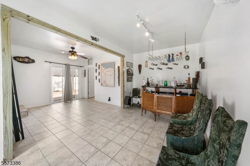 407 Alden Rd