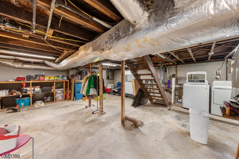 407 Alden Rd