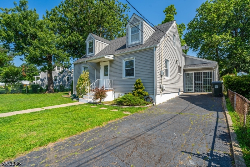 407 Alden Rd