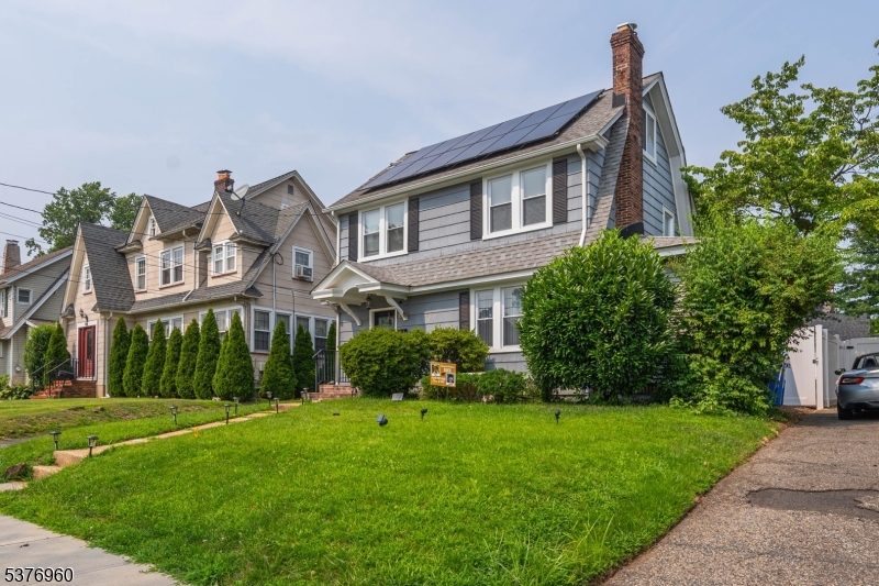 154 Sandford Ave