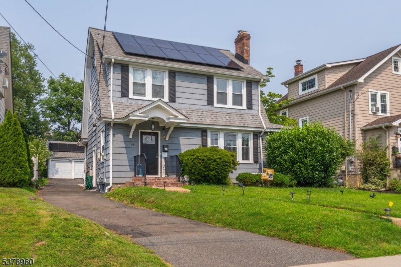 154 Sandford Ave