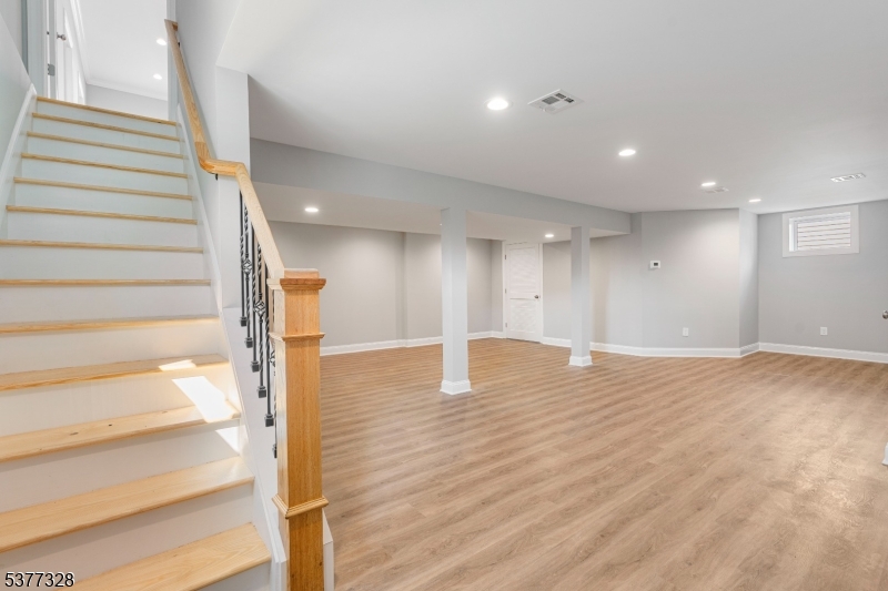 78 Prospect Ave