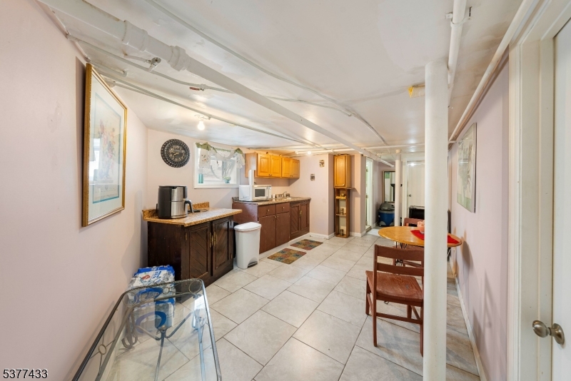1012 w 5th