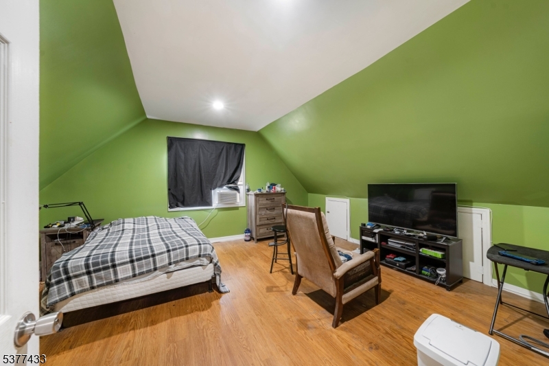 1012 w 5th