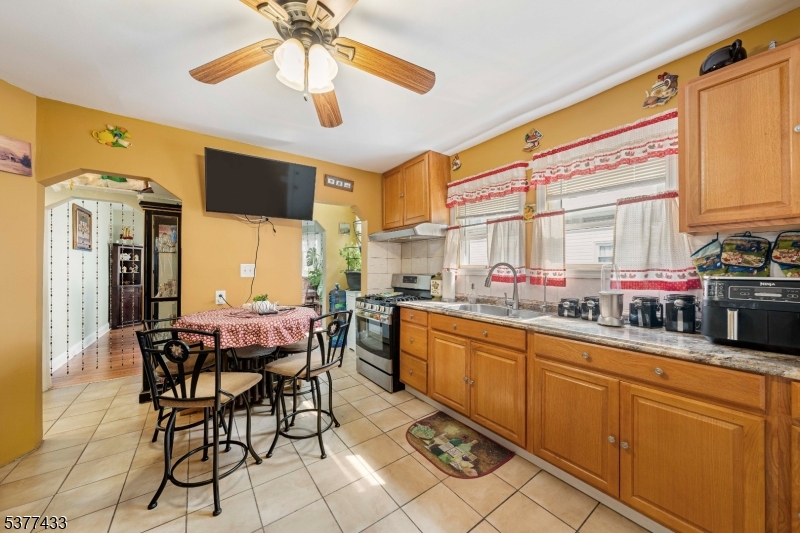 1012 w 5th