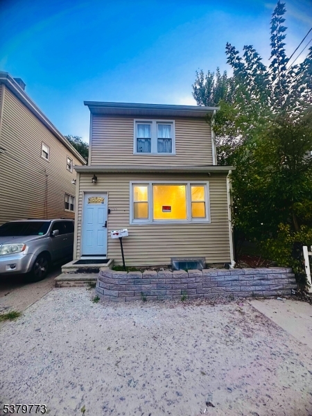 251 Edmund Ave