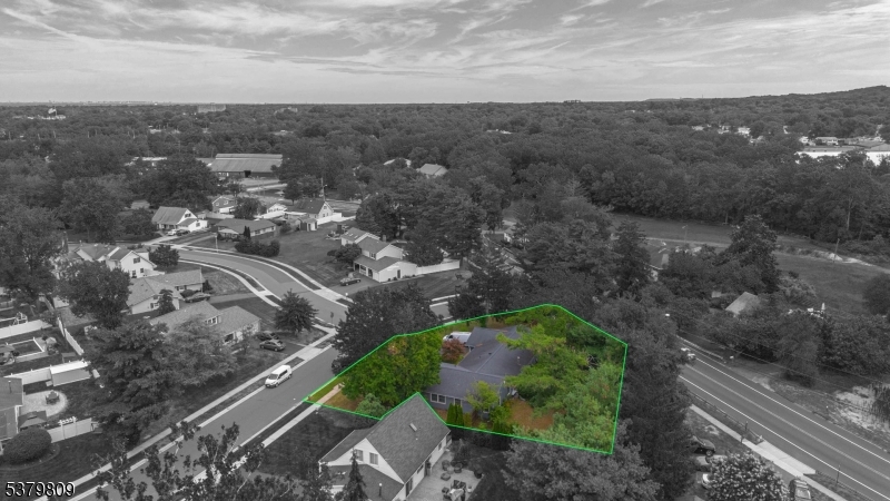 70 Northland Ln