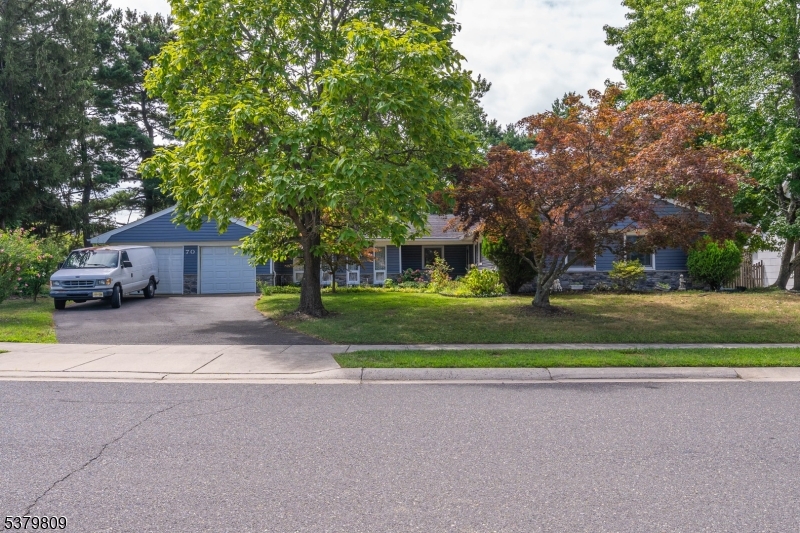 70 Northland Ln