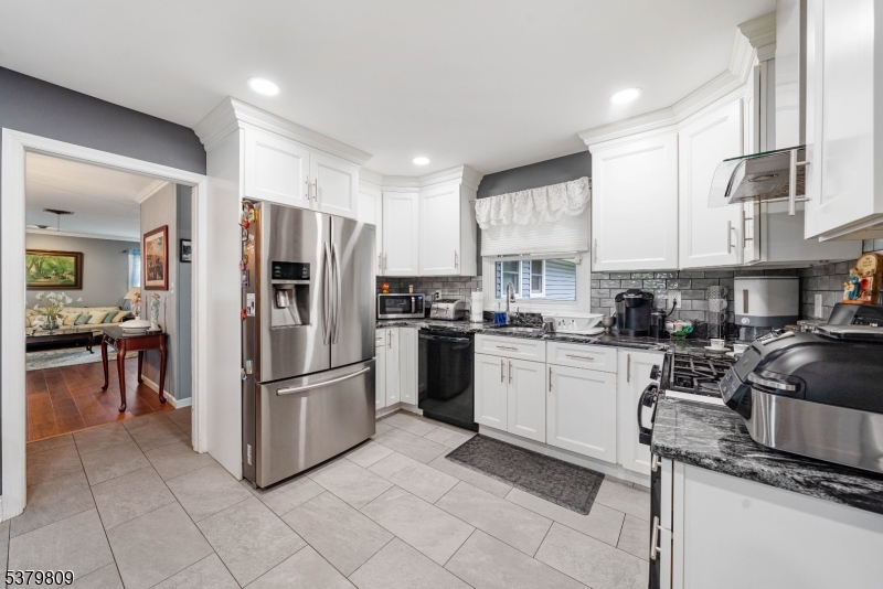 70 Northland Ln