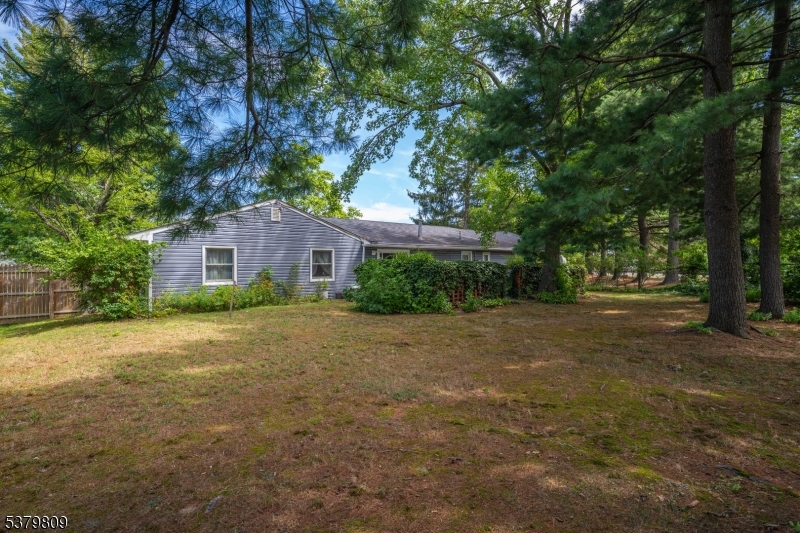 70 Northland Ln