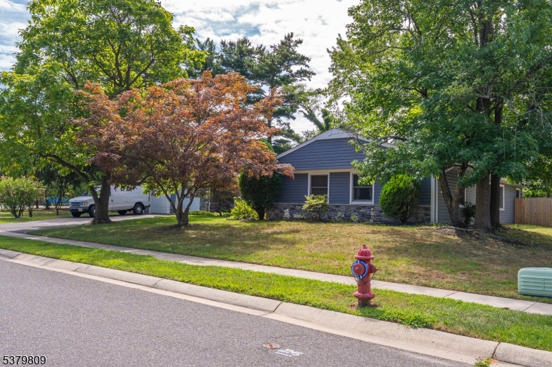 70 Northland Ln