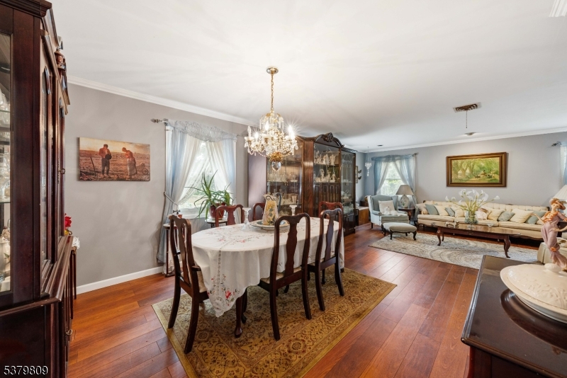 70 Northland Ln